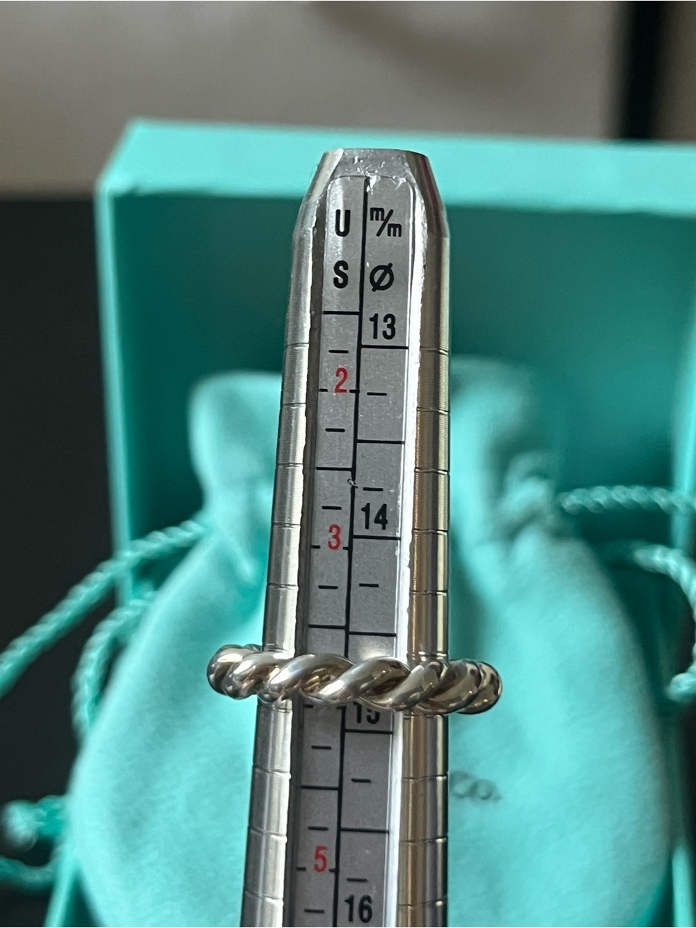 Tiffany & Co. Twisted Rope Narrow Band Ring in Silver - Picture 3 of 3